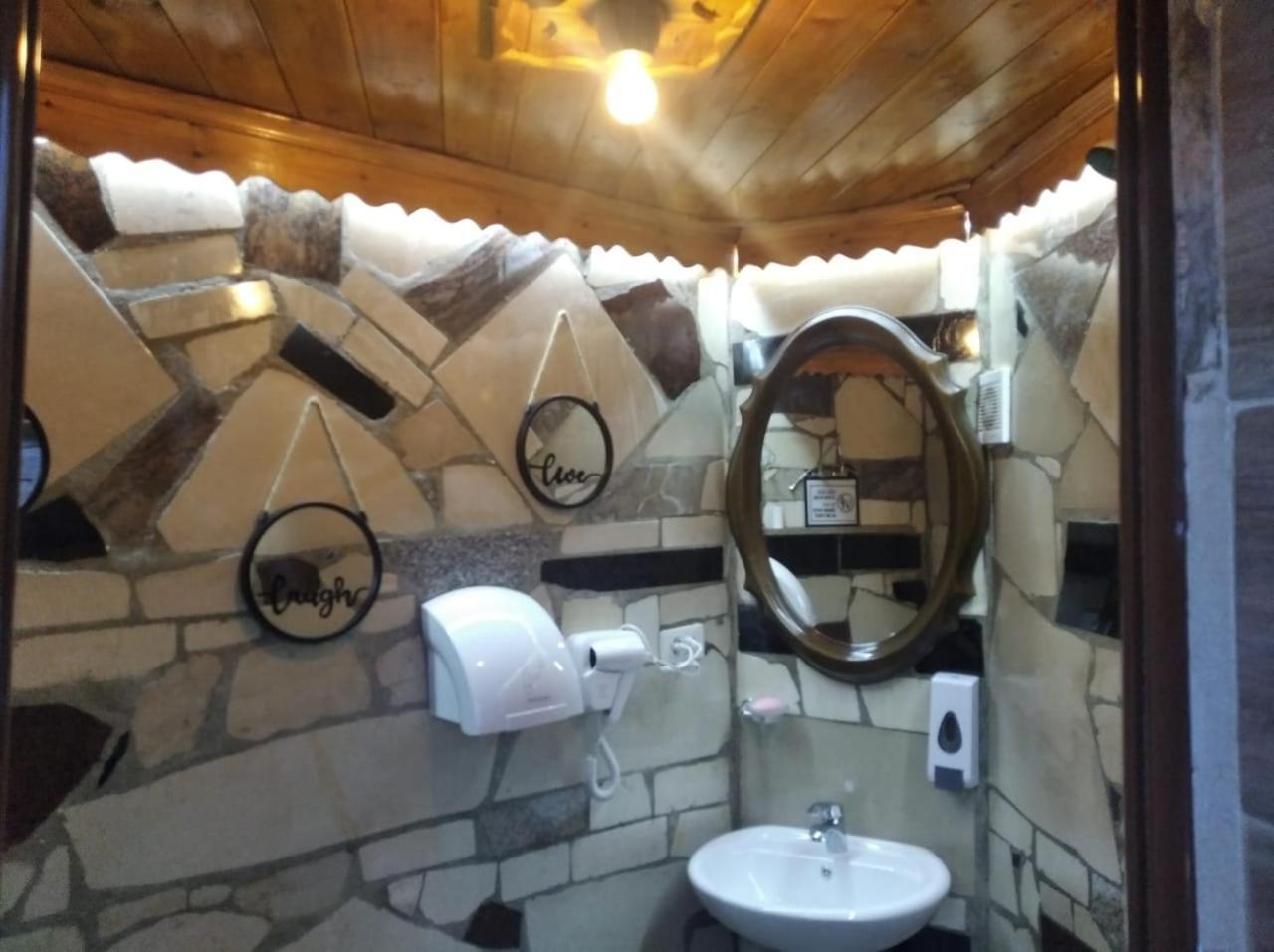 Guest House Bake Gjirokastra Zewnętrze zdjęcie